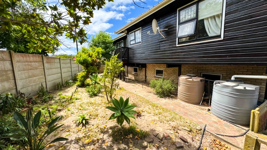 4 Bedroom Property for Sale in Dana Bay Western Cape